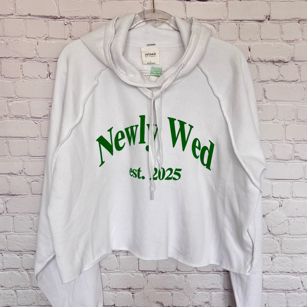 RELAXX Newly Wed White Long Sleeve Oversized Fleece Interior Hoodie--NWT--L